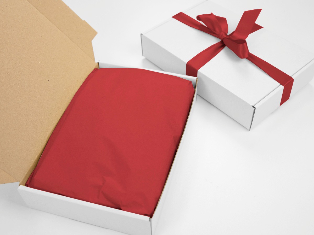 240 ks - Hedvábný papír 500x750 tmavě červený