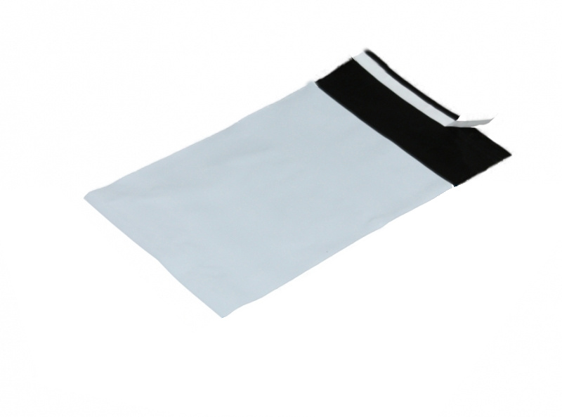 100 ks - Obálka plastová samolepicí bílo-černá 175x255, tl. 0,06