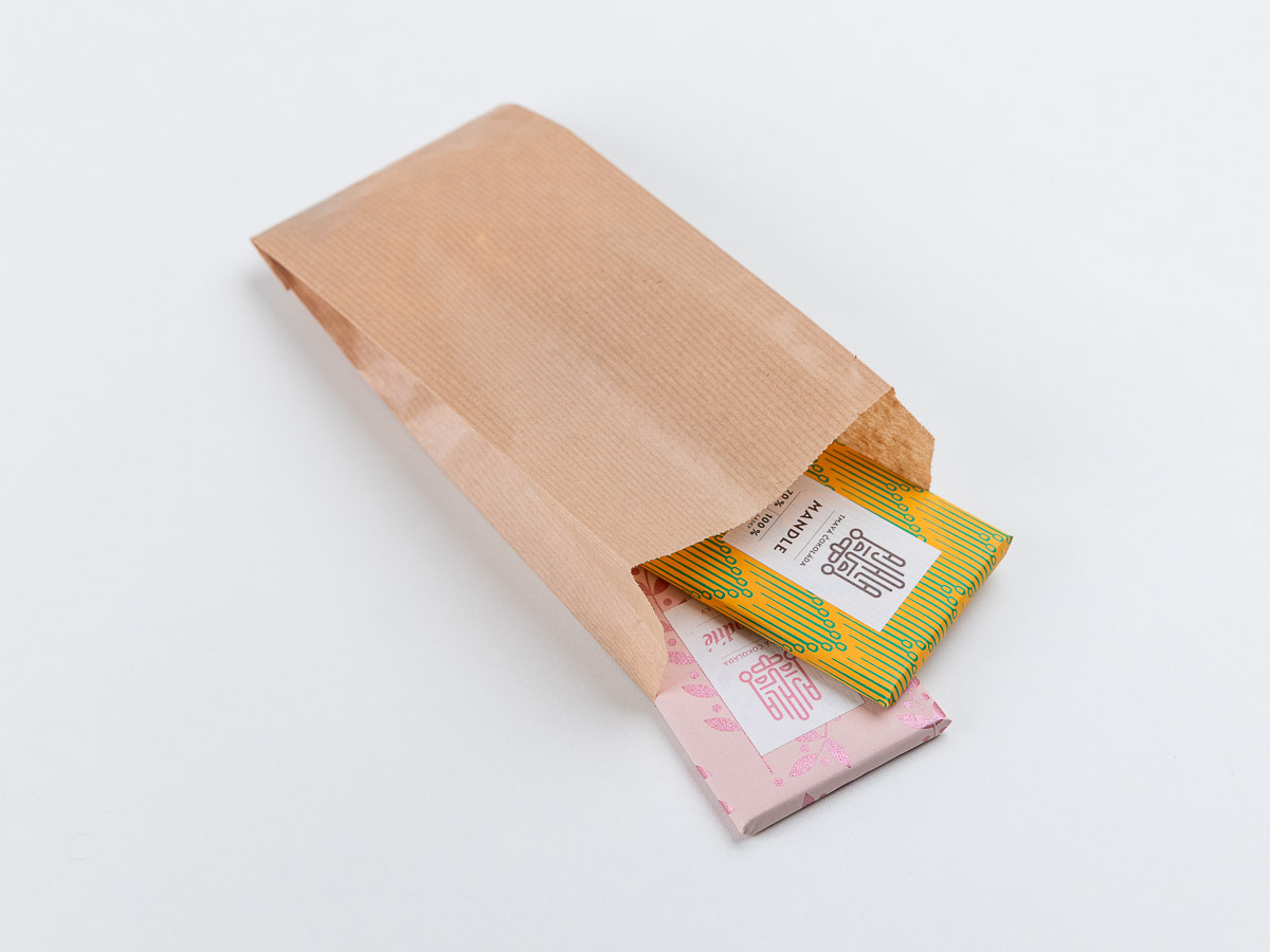 E-shop 500 ks - Papírový sáček 120x240mm s bočními sklady 50mm, nosnost 1 kg