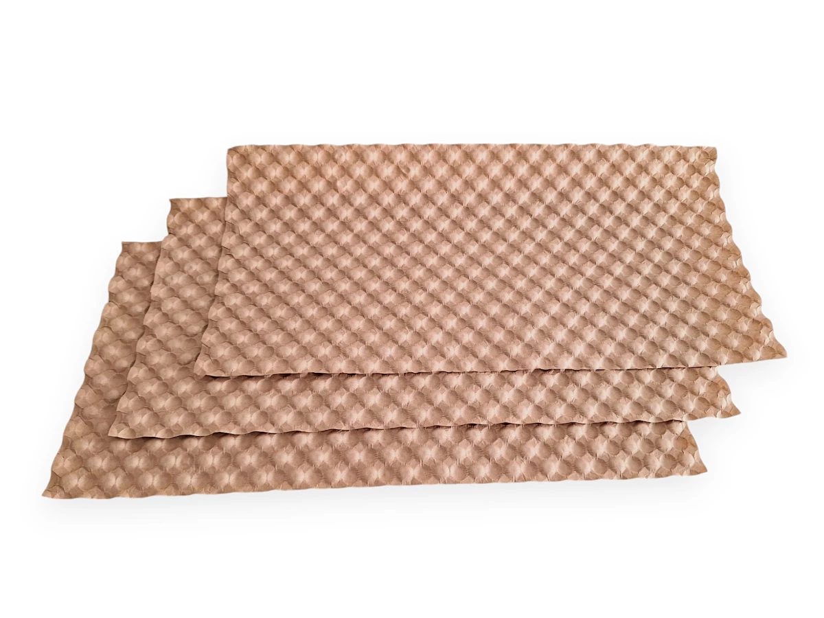 Bublinkový ražený papír, proklad 500x250mm - 001
