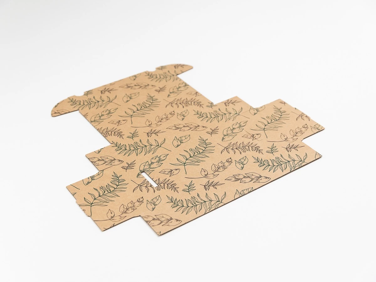 Dárková krabice s potiskem listů 240x140x60 mm - 002