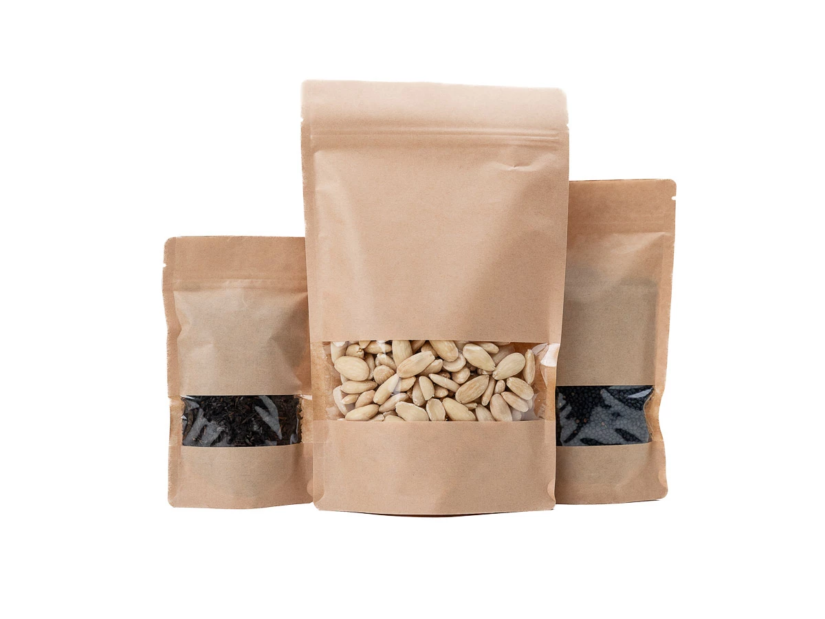 Doypack sáček s malým okénkem 180 x 290 + 90 mm, 1000 ml, KRAFT/PET/CPP - 006