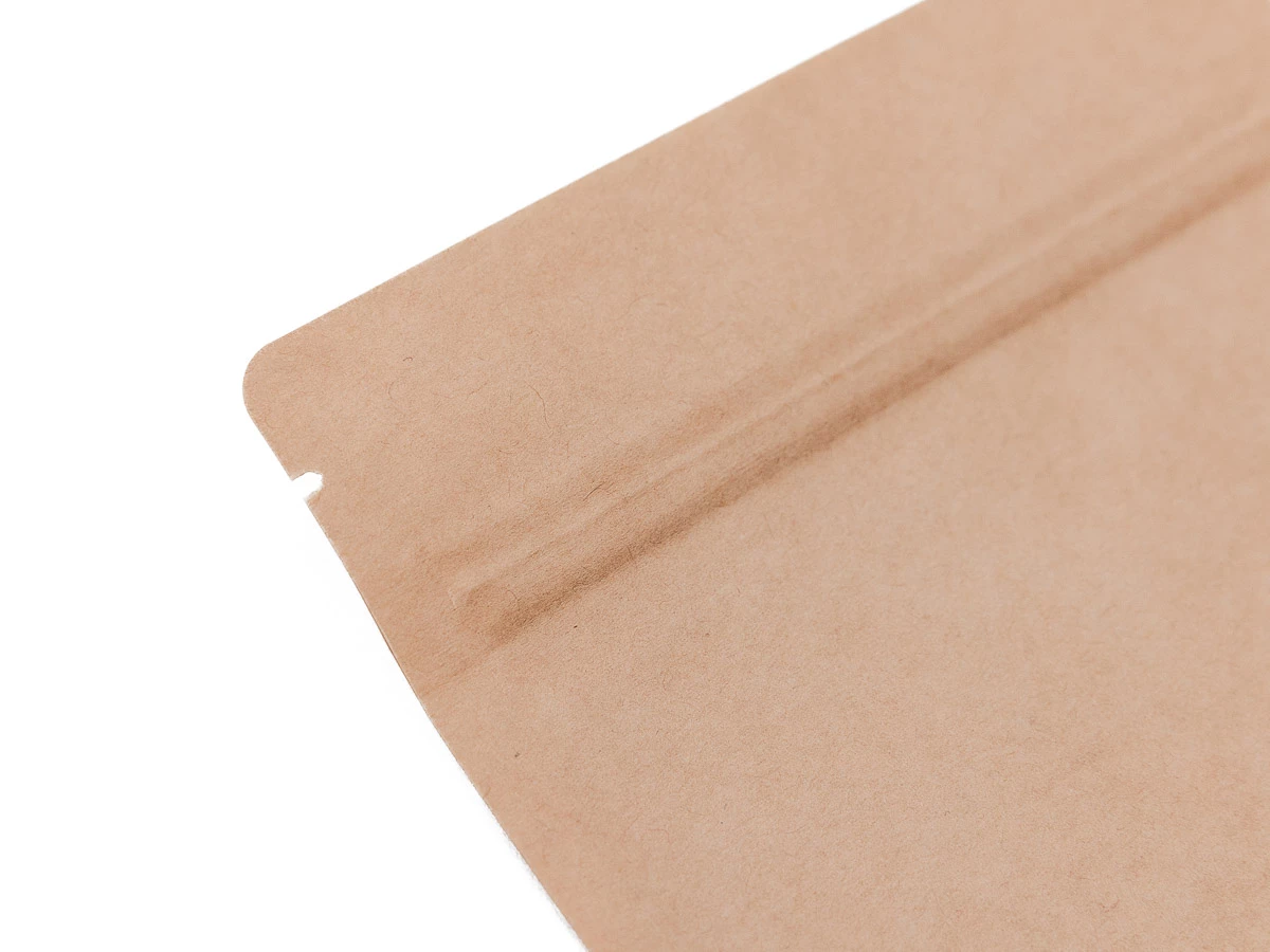 Doypack sáček s malým okénkem 180 x 290 + 90 mm, 1000 ml, KRAFT/PET/CPP - 004