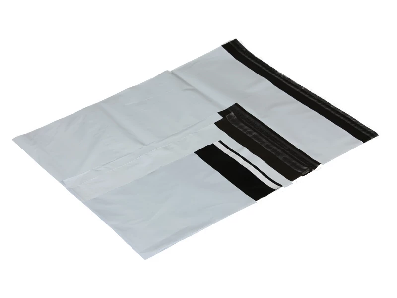 Obálka plastová samolepicí bílo-černá 325x425, tl. 0,06 (80% podíl recyklátu) - 006