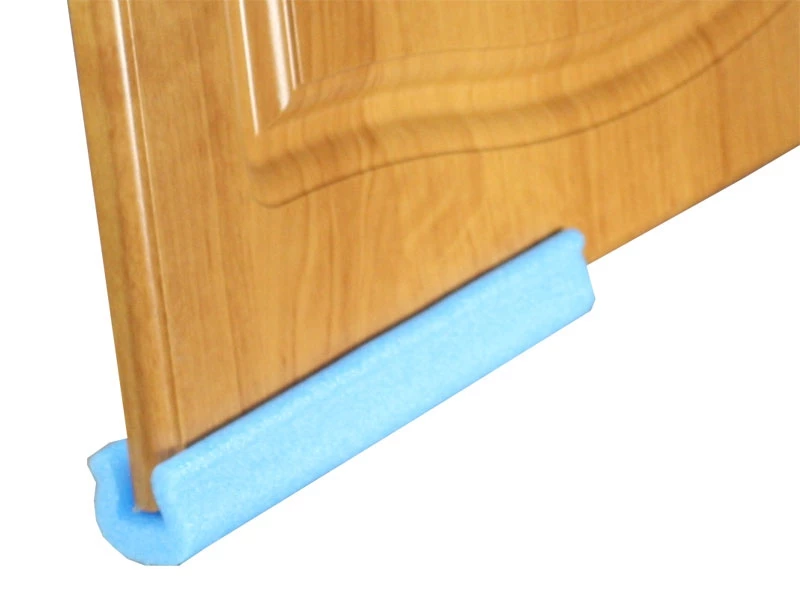 Pěnový polyetylén Profil  C3  (na cívce 400bm) - 004