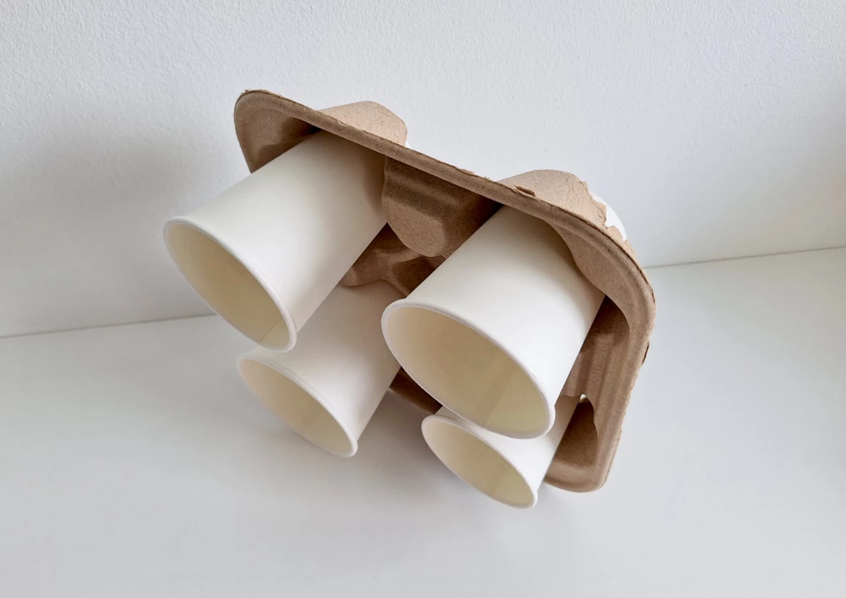 Podnos na 4 kelímky 220x220 mm - 004