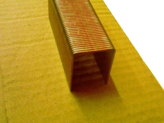 Spona do sponkovačky P2 26/38 délka 32mm (balení 6500 ks) - 001