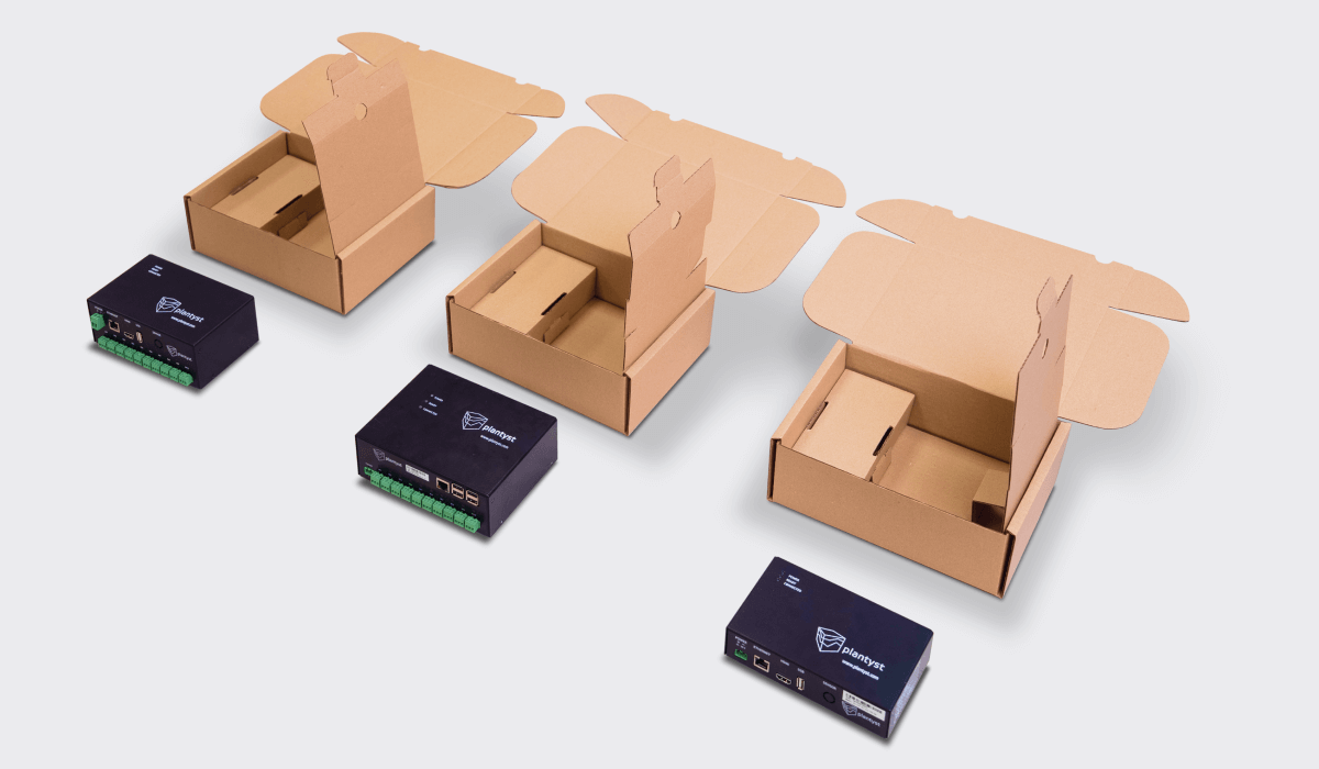 balení hardwaru do poštovních krabic