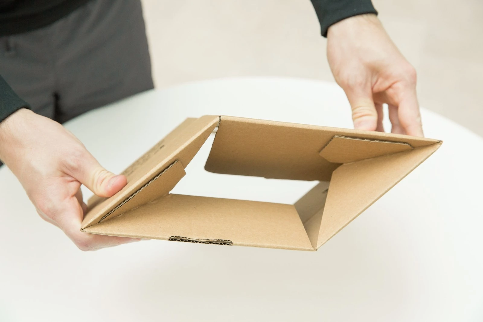 ukázka rychlého složení kartonové krabice speedbox