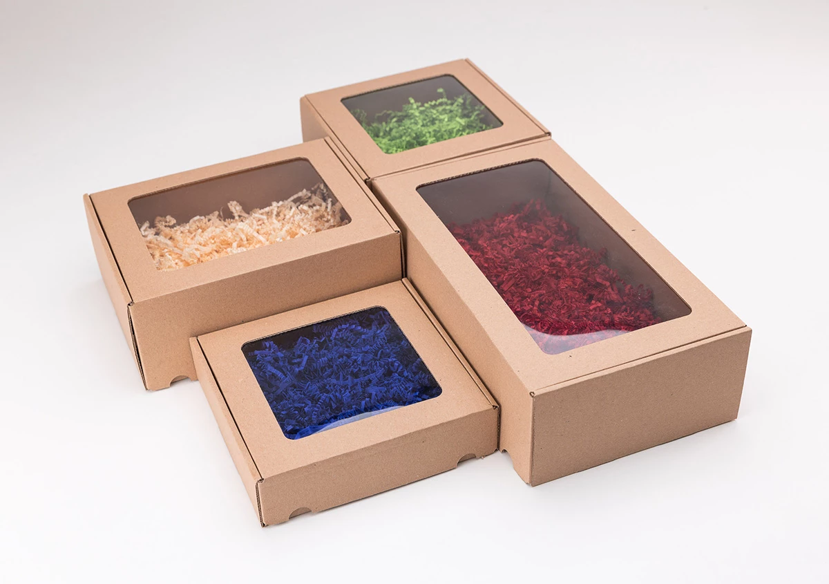 krabice s průhledným víkem